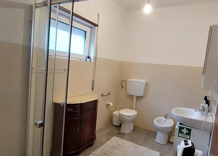 Lucia's Place * Назаре